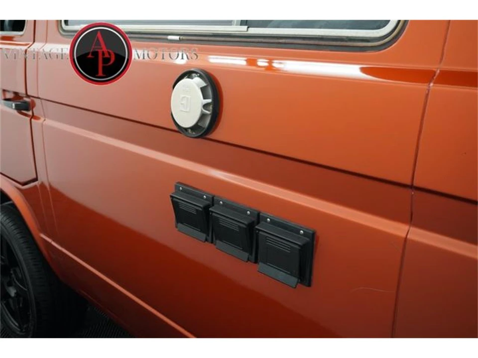 1985 Volkswagen Vanagon - Image 23 of 31