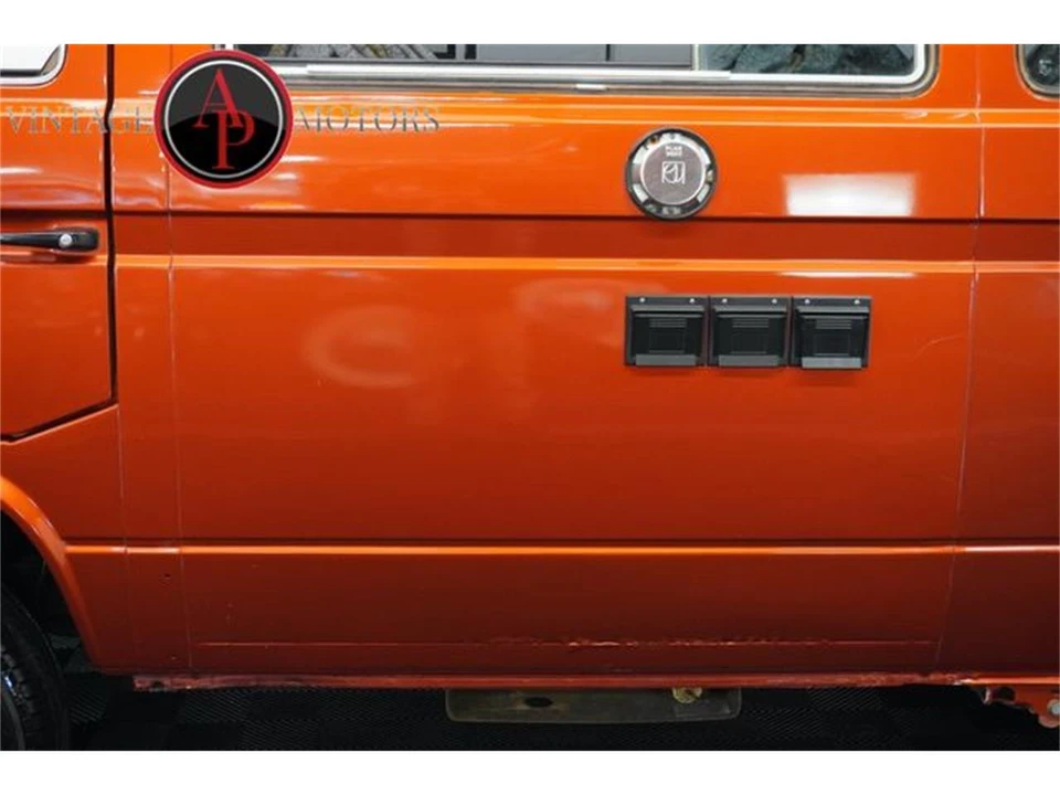 1985 Volkswagen Vanagon - Image 14 of 31
