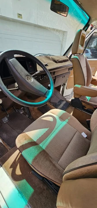 1985 Volkswagen Vanagon - Image 15 of 21