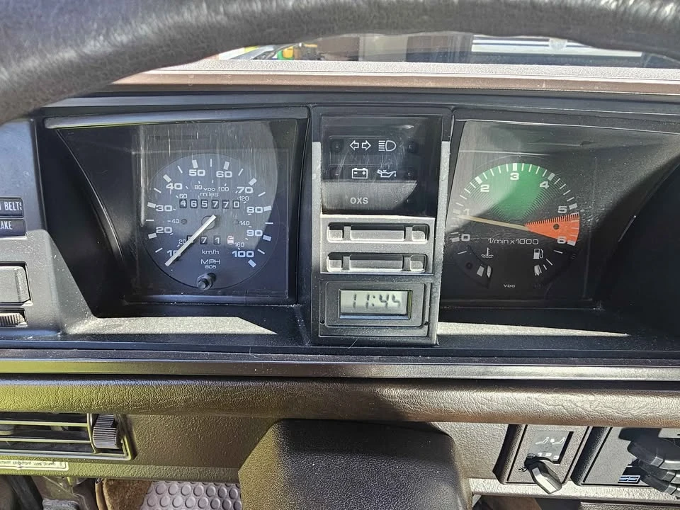 1985 Volkswagen EuroVan - Image 9 of 10
