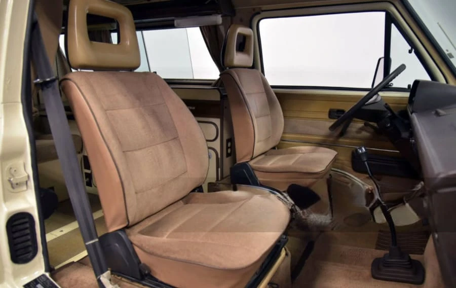 1985 Volkswagen Bay-Window Camper - Image 4 of 10