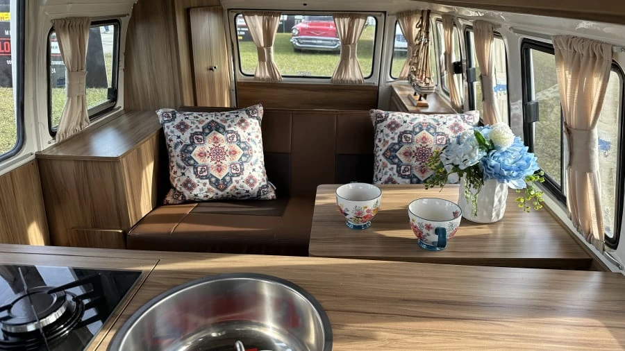 1985 Volkswagen Bay-Window Camper - Image 15 of 28