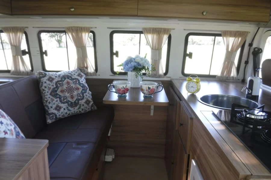 1985 Volkswagen Bay-Window Camper - Image 20 of 28