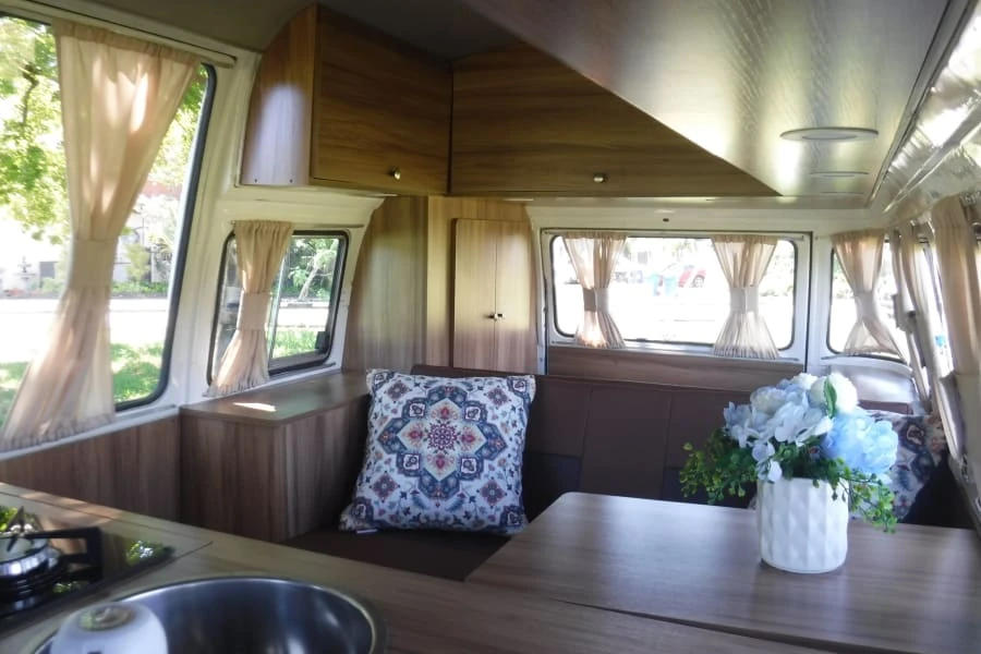 1985 Volkswagen Bay-Window Camper - Image 26 of 28