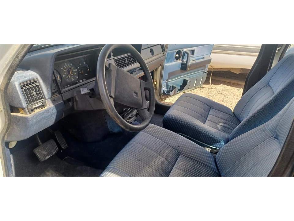 1985 Volvo 244 - Image 7 of 10