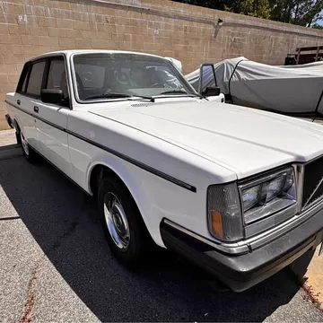 1985 Volvo 240 DL