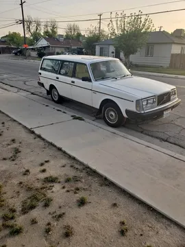 1985 Volvo 240 Wagon 4D