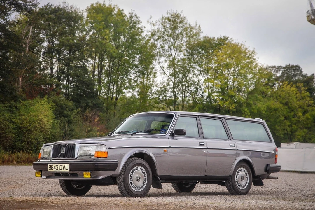 1985 Volvo 245 - Image 17 of 30