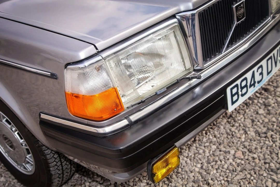 1985 Volvo 245 - Image 8 of 30