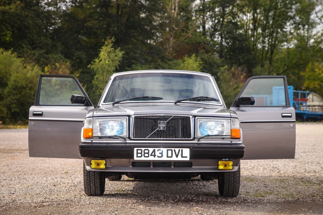 1985 Volvo 245 - Image 14 of 30