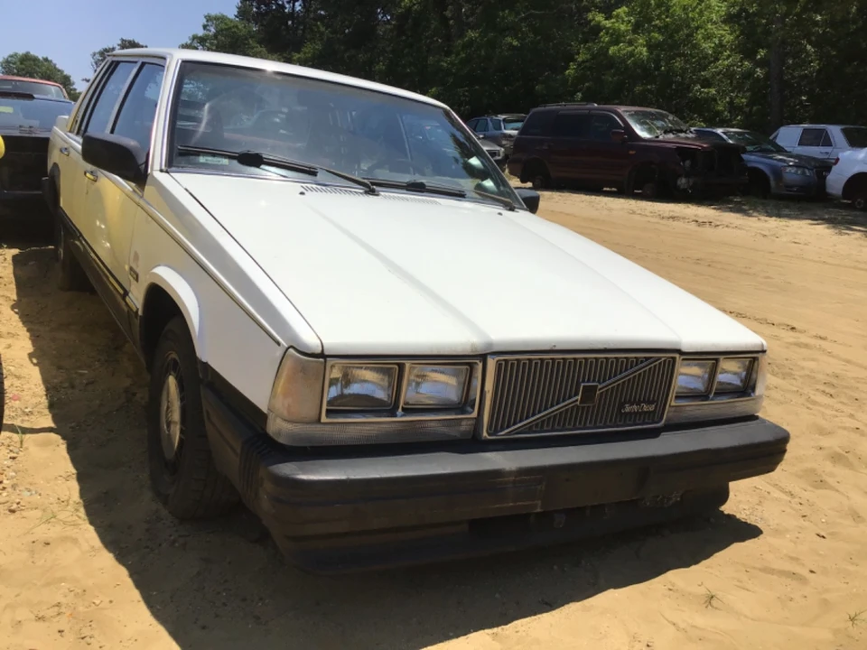 1985 Volvo 740 - Image 9 of 31
