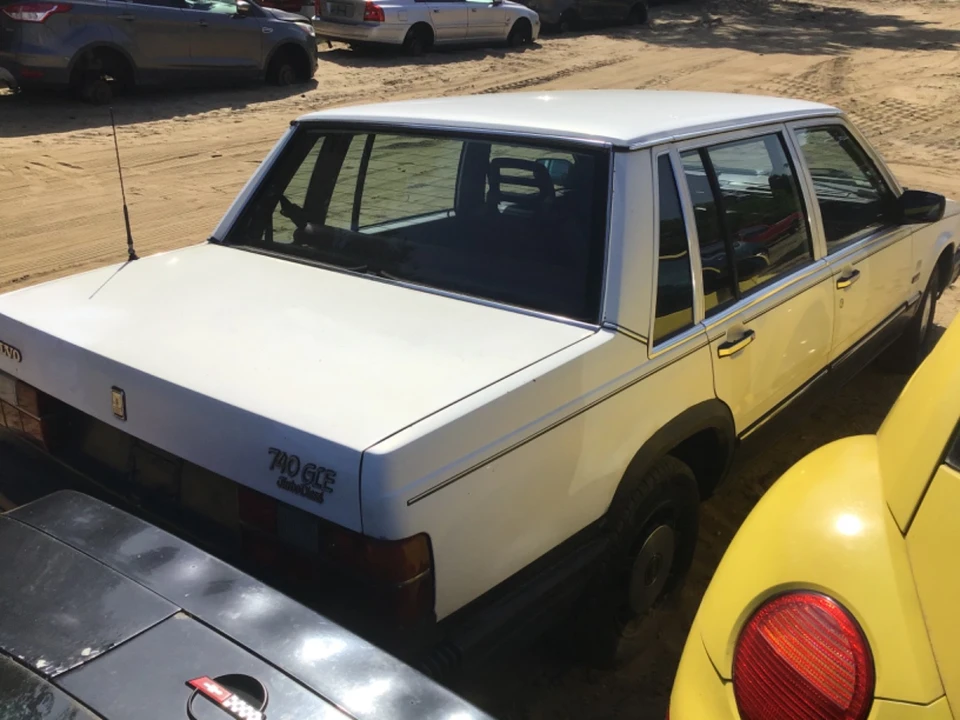 1985 Volvo 740 - Image 4 of 31