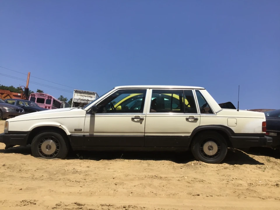 1985 Volvo 740 - Image 11 of 31