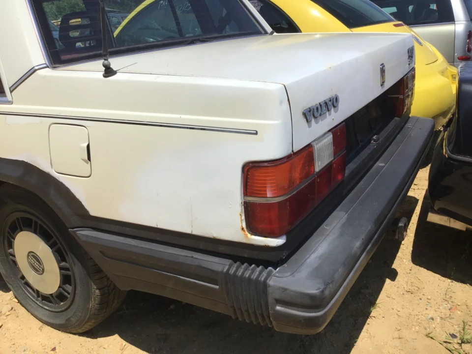 1985 Volvo 740 - Image 12 of 31
