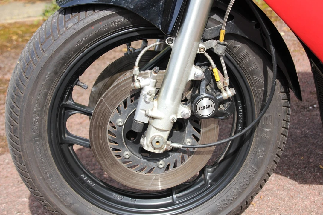 1985 Yamaha RD - Image 11 of 20