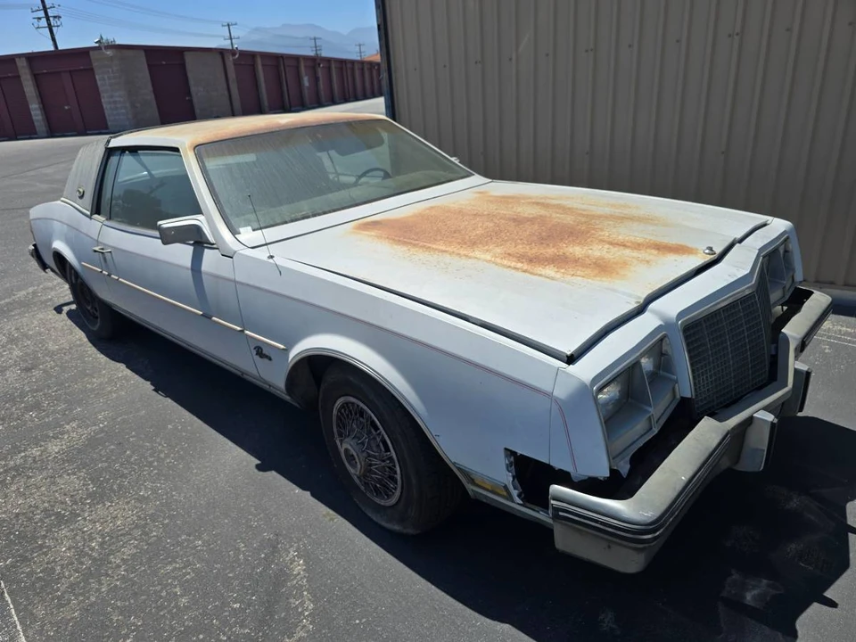 1985 Buick Riviera 4th-7th Gen - Image 4 of 7