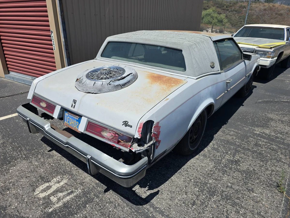 1985 Buick Riviera 4th-7th Gen - Image 3 of 7