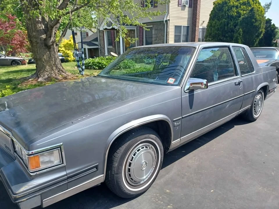 1985 Cadillac DeVille 6th Gen - Image 8 of 10