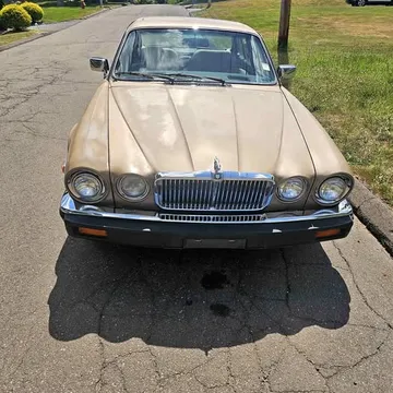 1985 Jaguar XJ6
