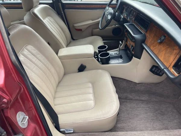 1985 Jaguar XJ Series 3 - Image 12 of 19