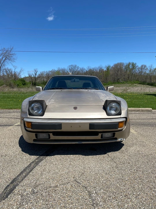 1985 Porsche 944 - Image 5 of 11