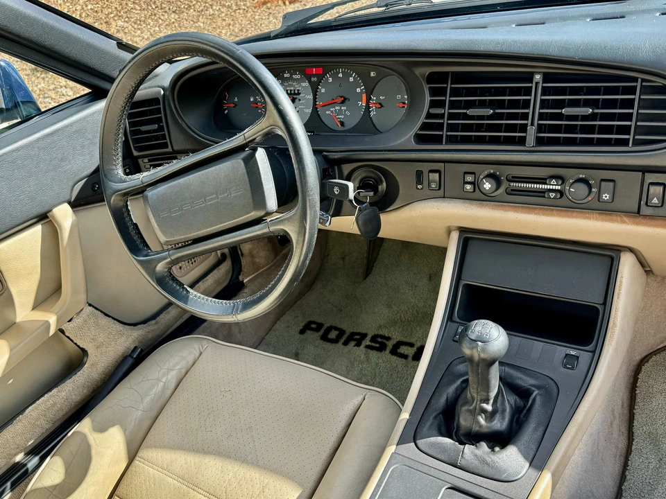 1985 Porsche 944 - Image 26 of 31