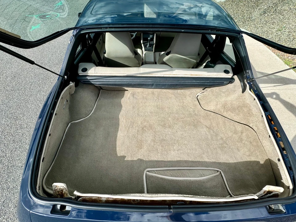 1985 Porsche 944 - Image 13 of 31