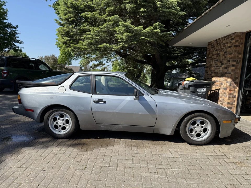 1985 Porsche 944 - Image 4 of 31