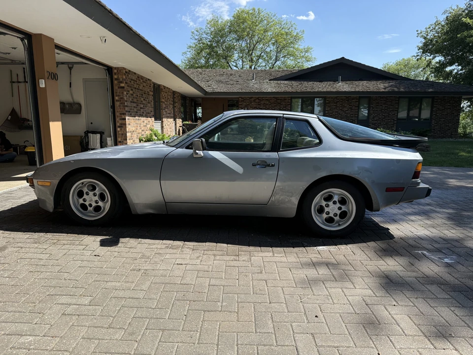 1985 Porsche 944 - Image 7 of 31
