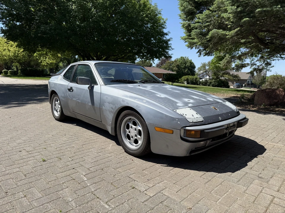 1985 Porsche 944 - Image 3 of 31