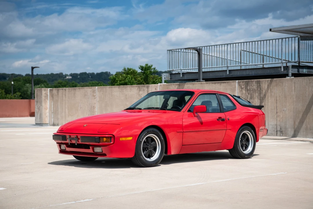 1985 Porsche 944 - Image 9 of 31