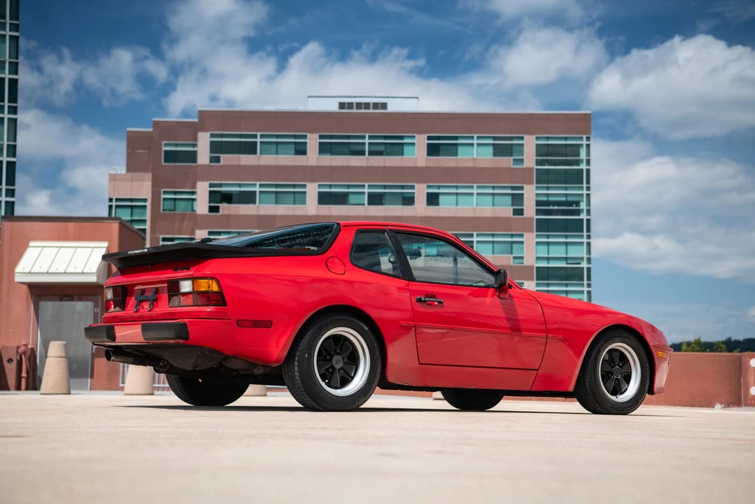 1985 Porsche 944 - Image 27 of 31