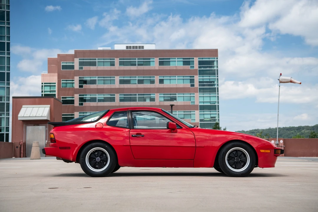 1985 Porsche 944 - Image 20 of 31