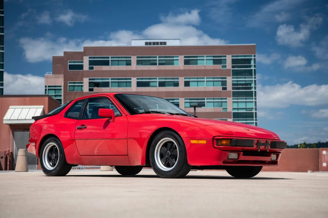 1985 Porsche 944 - Image 16 of 31