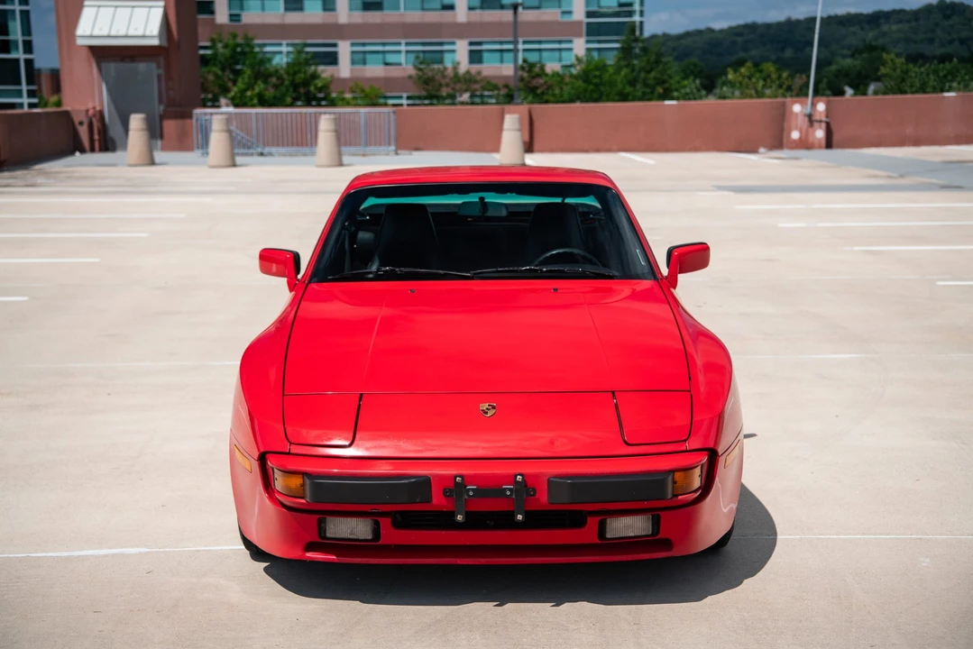 1985 Porsche 944 - Image 10 of 31