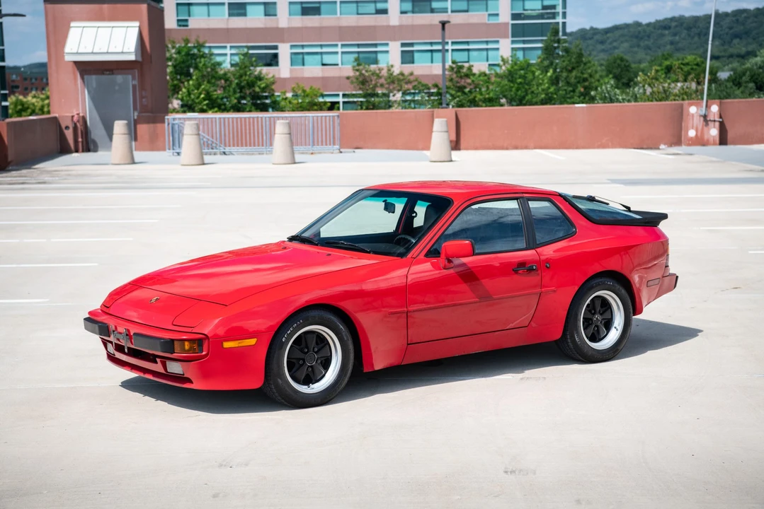 1985 Porsche 944 - Image 7 of 31
