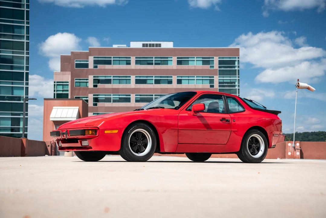 1985 Porsche 944 - Image 6 of 31
