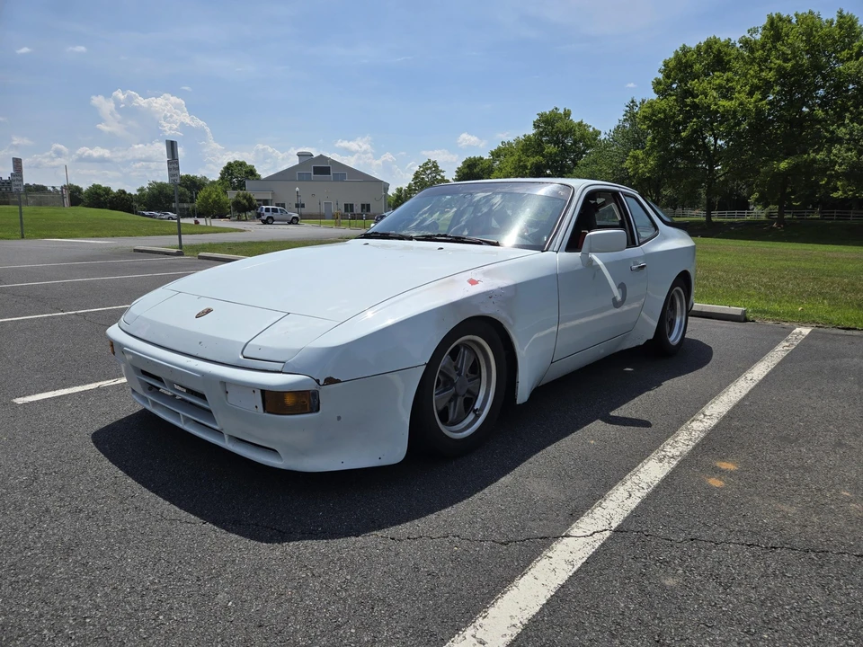 1985 Porsche 944 - Image 2 of 31
