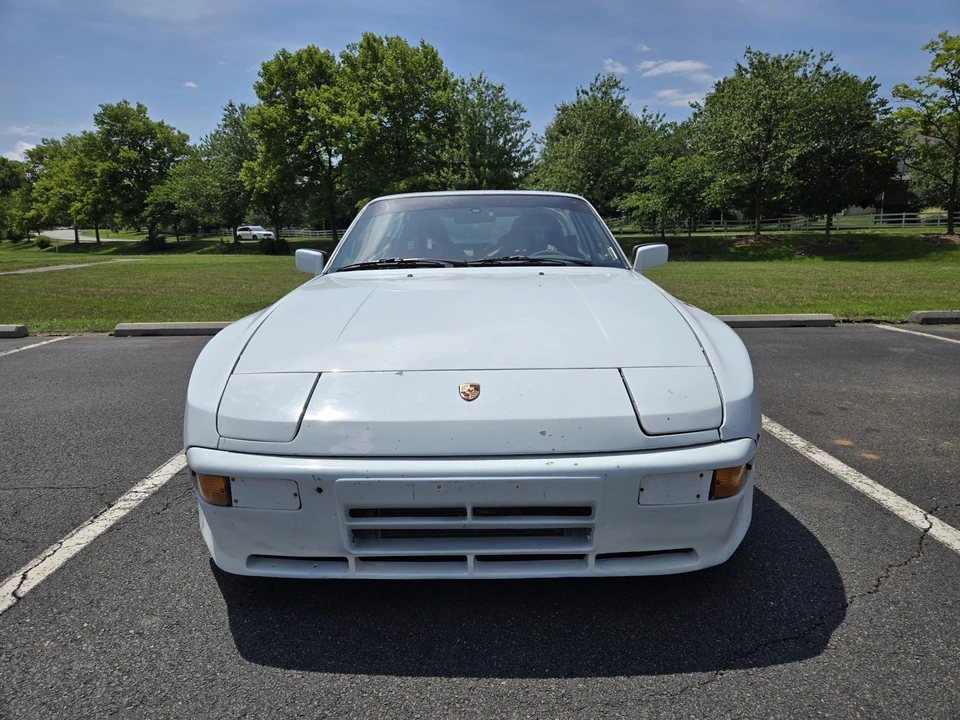 1985 Porsche 944 - Image 3 of 31