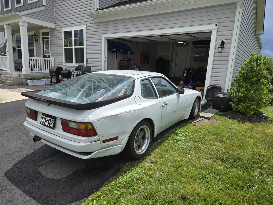 1985 Porsche 944 - Image 13 of 31