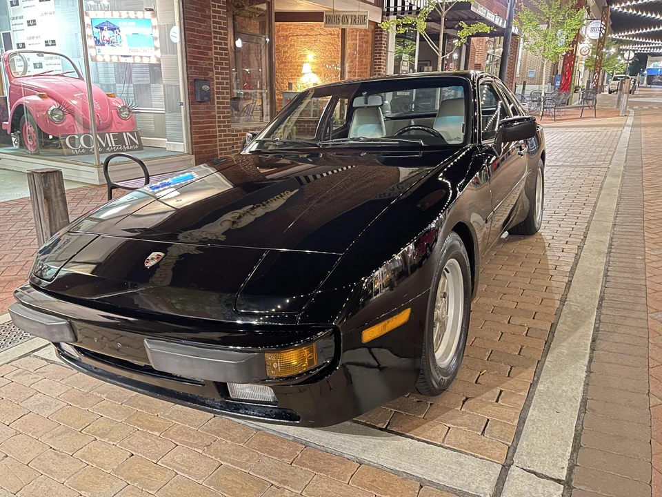 1985 Porsche 944 - Image 15 of 31