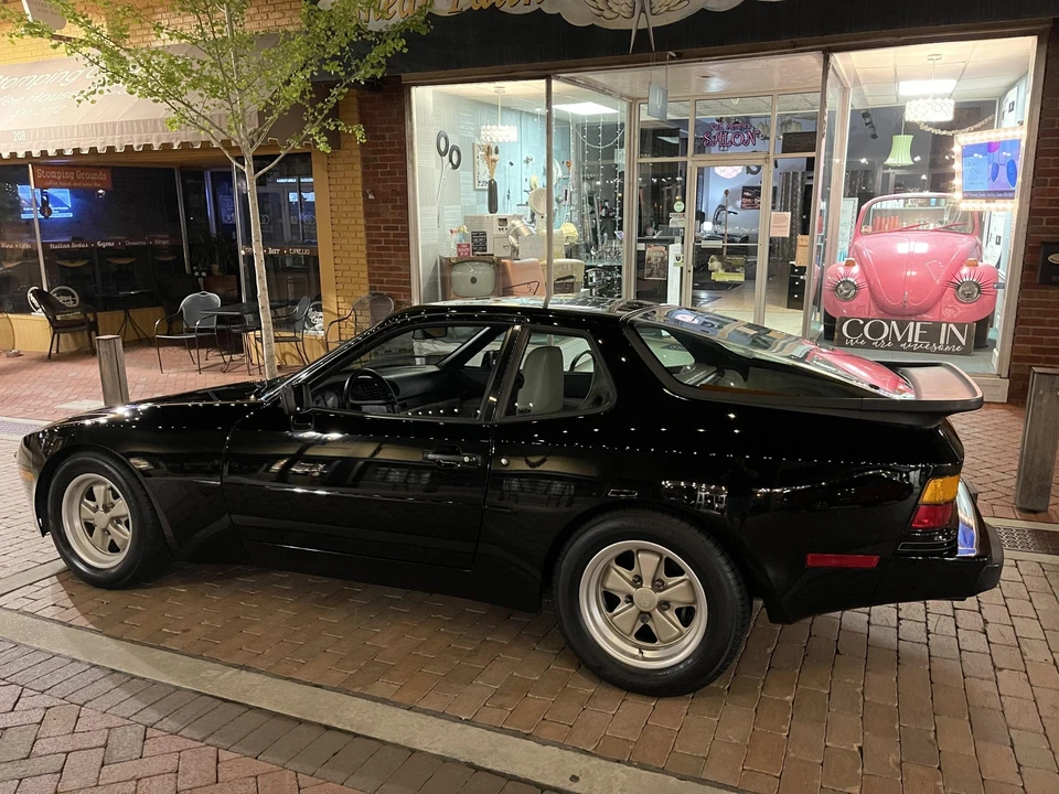 1985 Porsche 944 - Image 19 of 31