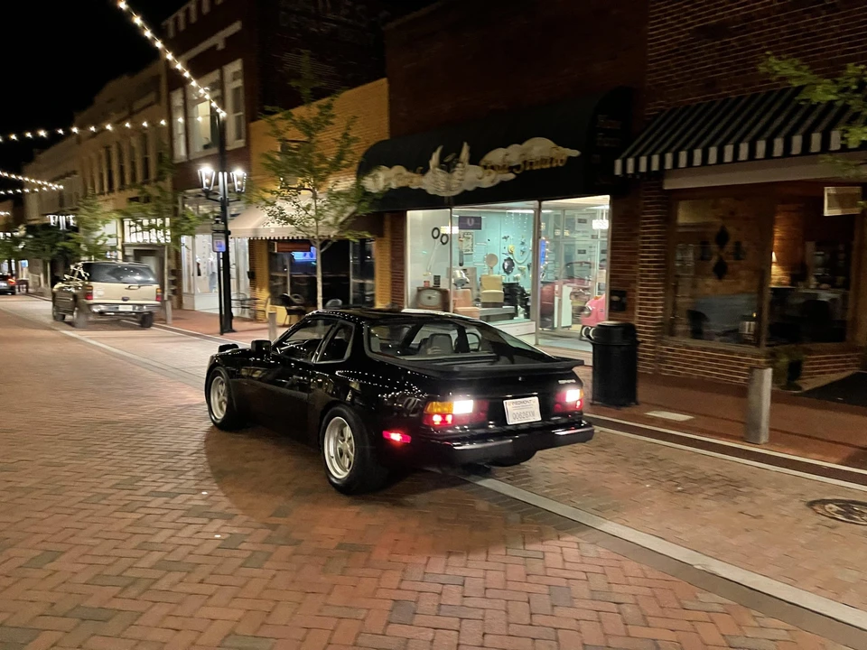 1985 Porsche 944 - Image 22 of 31