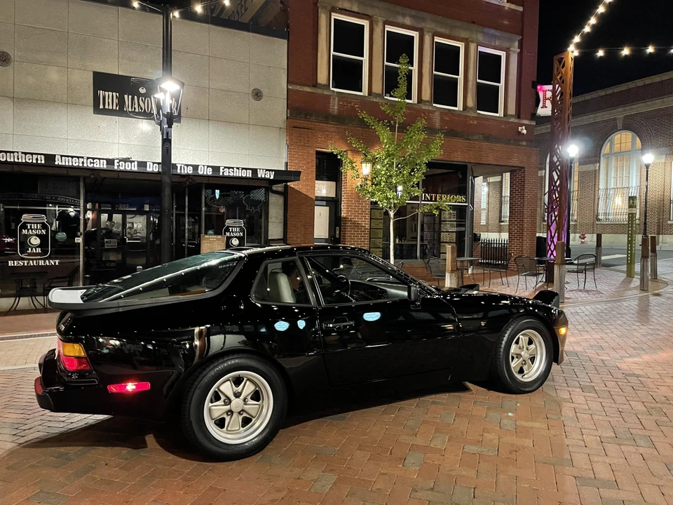 1985 Porsche 944 - Image 29 of 31