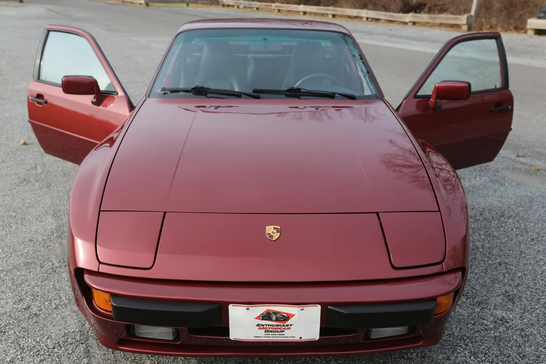 1985 Porsche 944 - Image 17 of 31