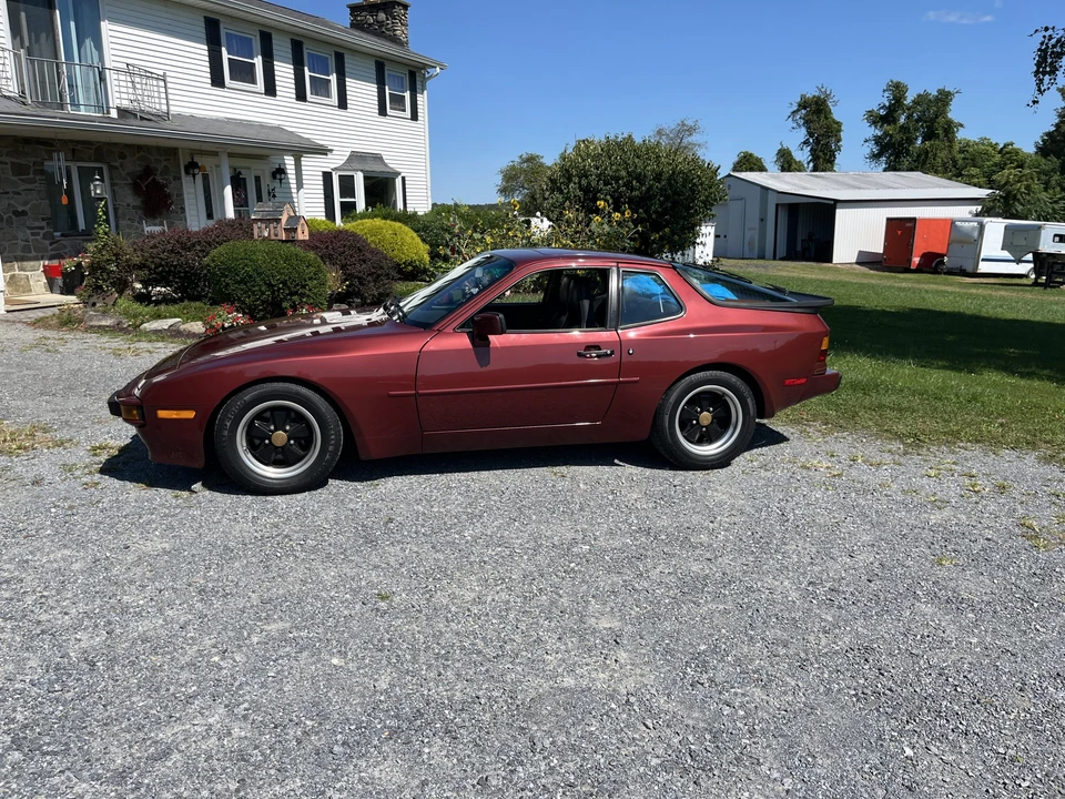 1985 Porsche 944 - Image 15 of 31