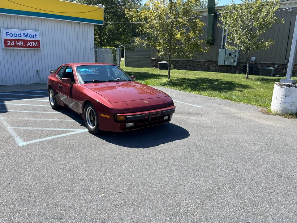 1985 Porsche 944 - Image 4 of 31