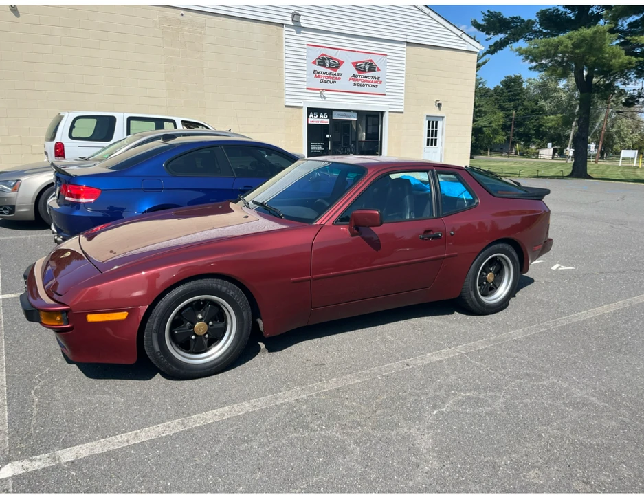 1985 Porsche 944 - Image 2 of 31