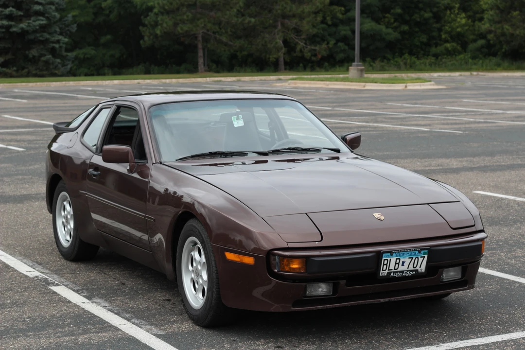 1985 Porsche 944 - Image 2 of 31