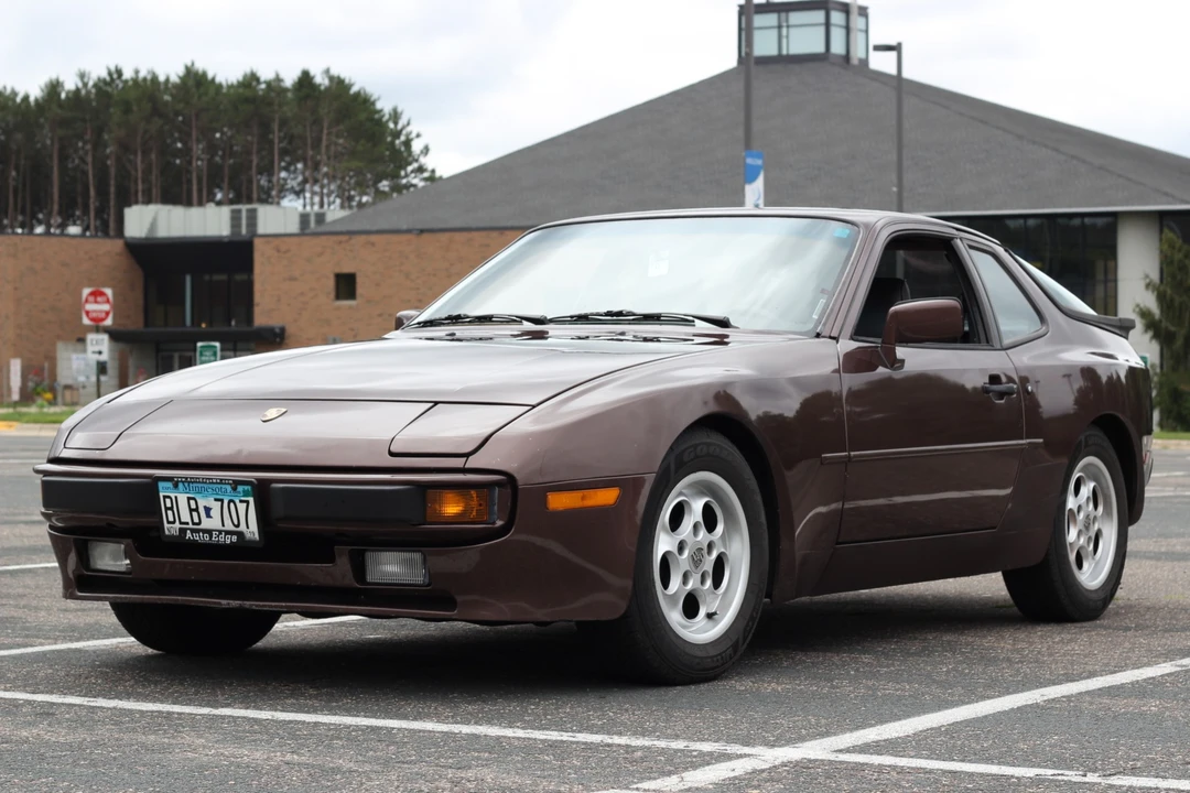 1985 Porsche 944 - Image 7 of 31